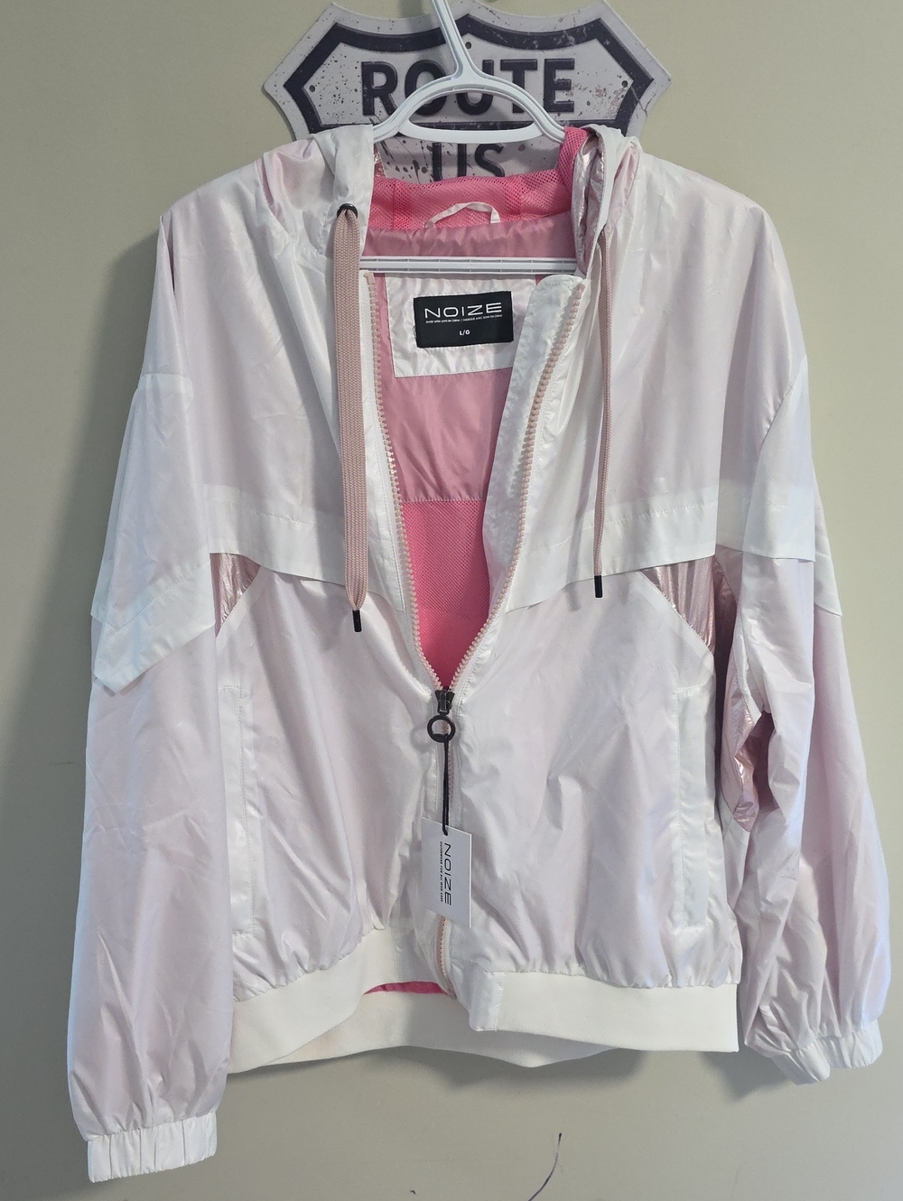 Noize Pale Pink Hooded Lightweight Windbreaker Jacket NWT